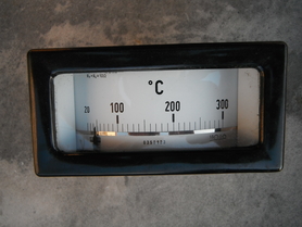 Termoelektryczny miernik temperaturu 20-300*C Lumel TMT-72 x 144 