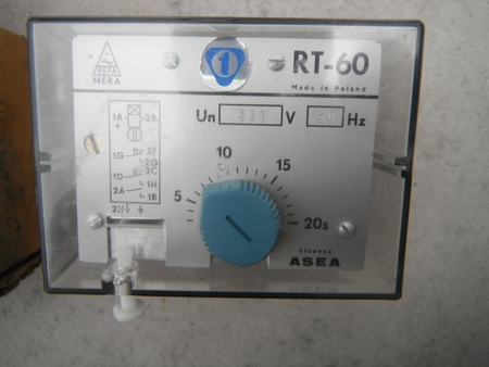 RT-60 Przekaźnik czasowy elektromechaniczny 5-20s 220VAC (1)