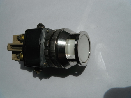 Przycisk sterowniczy biały podświetlany 2,5A 500V  (1)