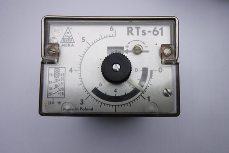  RTs-61 Przekaźnik czasowy 220V 50Hz MERA REFA RTs 61 (1)